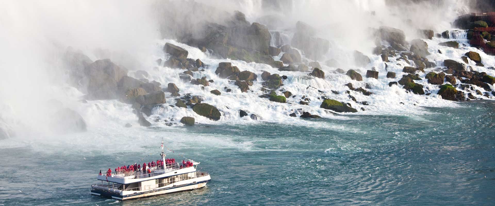 Niagara Falls tour in Canada and Maid of the Mist boat ride in US