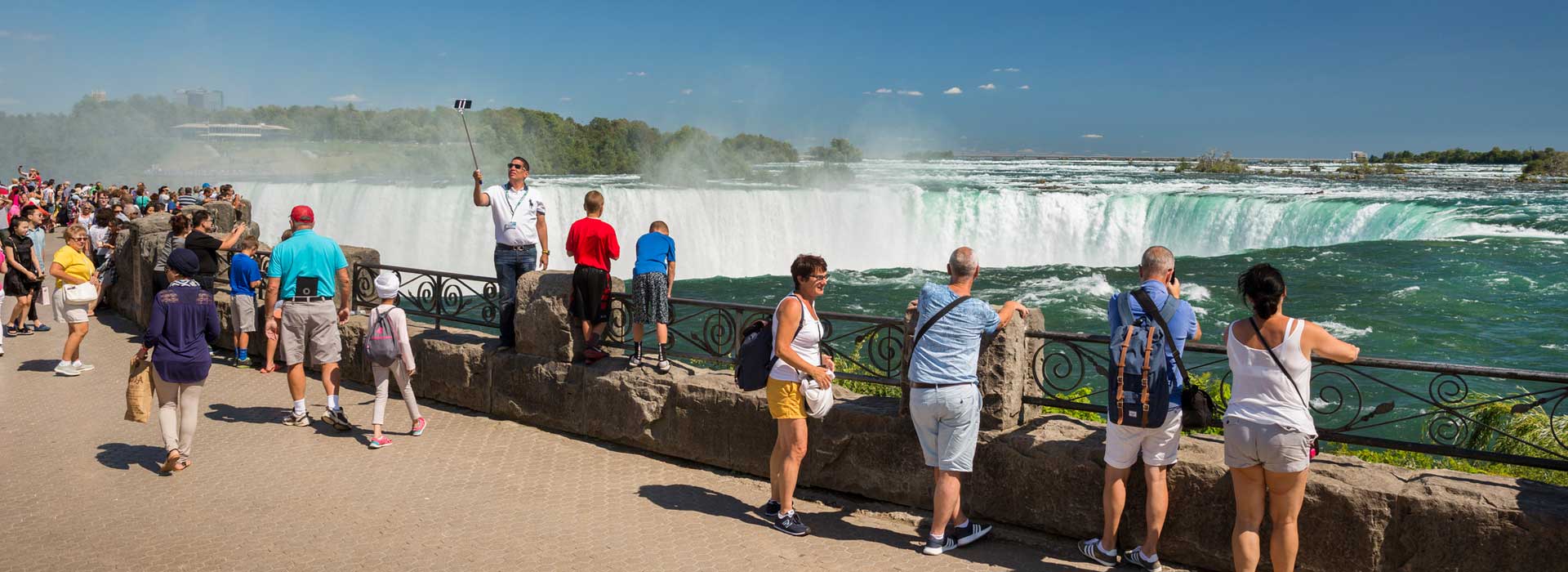 Toronto to Niagara Falls Half Day Private Tour (upto 4 people)