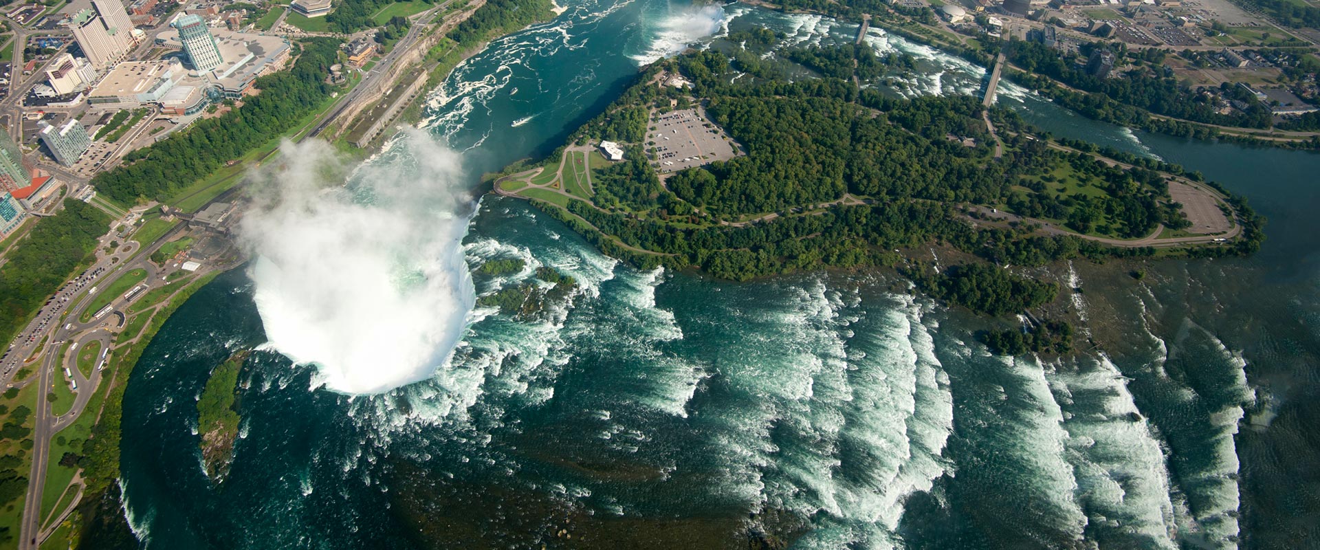 Niagara Falls Helicopter Ride with Wine – A Romantic Date in the Sky