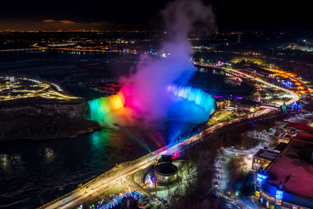 What Time Are The Fireworks In Niagara Falls On New Years Eve?