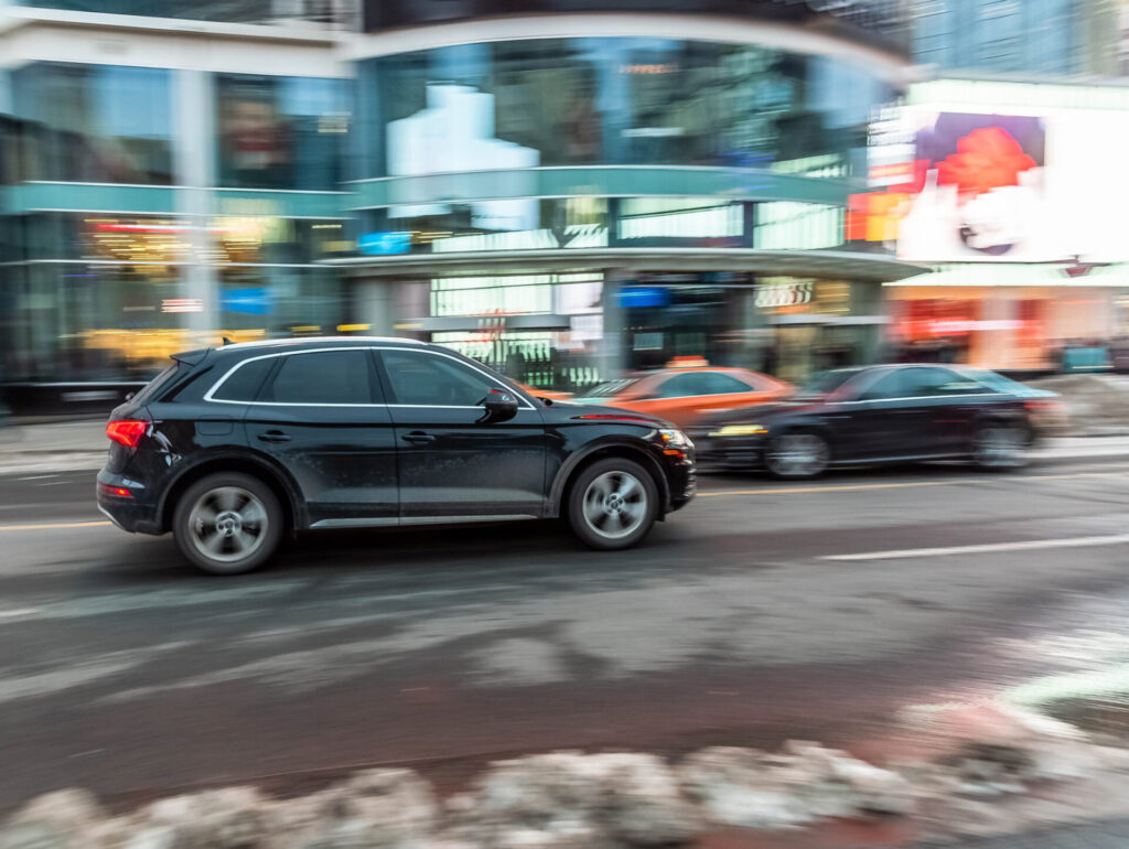 Private Transfers Niagara Falls Hotels and Pearson Toronto Airport - Book Now and Enjoy a Fixed Price