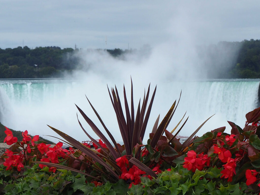 almost any season is best to visit Niagara Falls