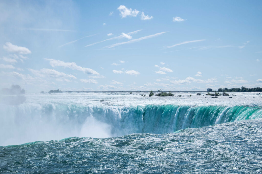 The World Famous beauty of Niagara Falls!