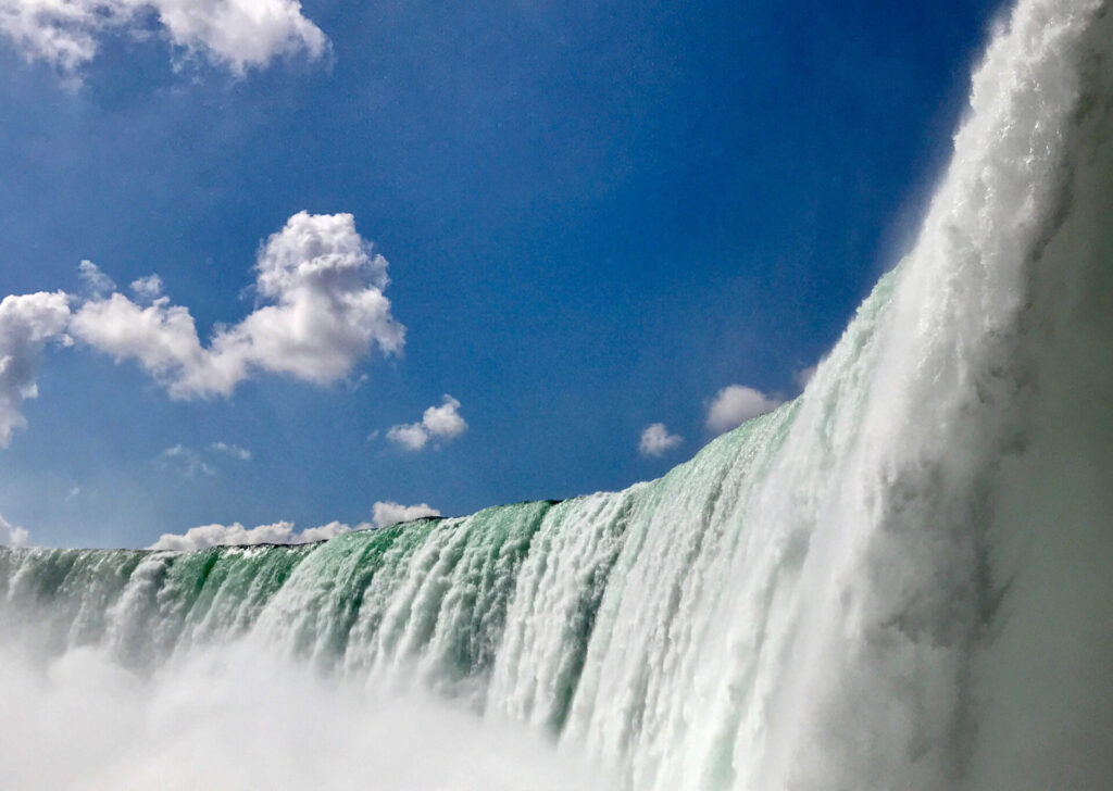 what is the popular Niagara Falls tour called?